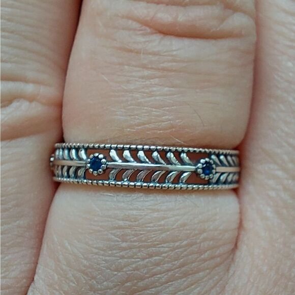 925 Sterling Silver Caesar Ring - Picture 10 of 11